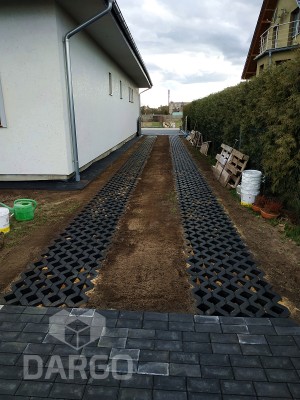 Pasy z płyt ażurowych 